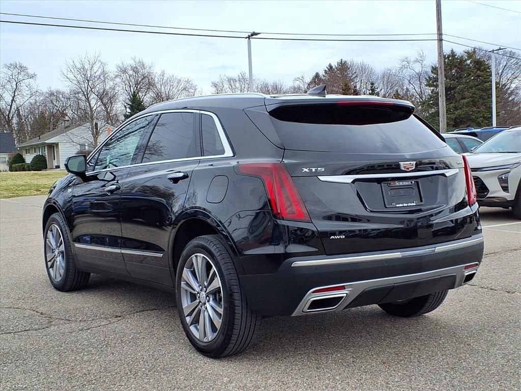 Thumbnail: 2024 Cadillac XT5 - 7