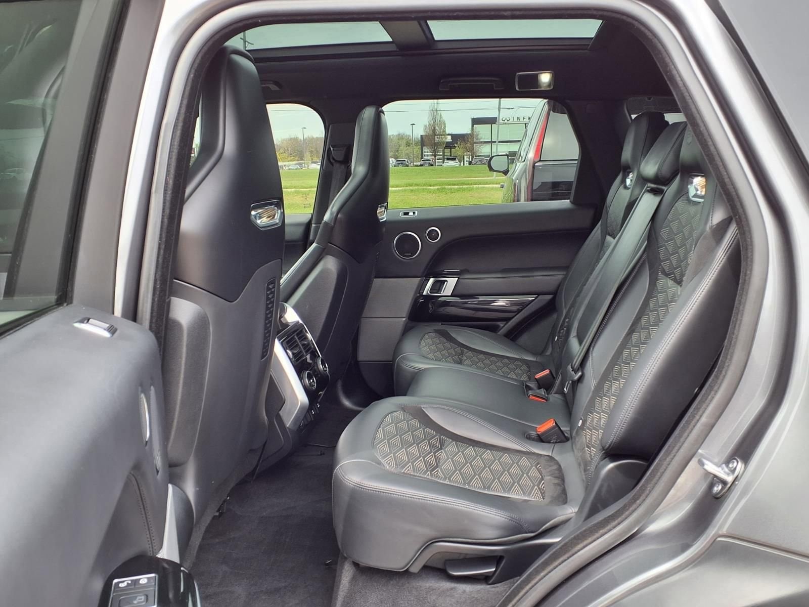 Thumbnail: 2019 Land Rover Range Rover Sport - 12