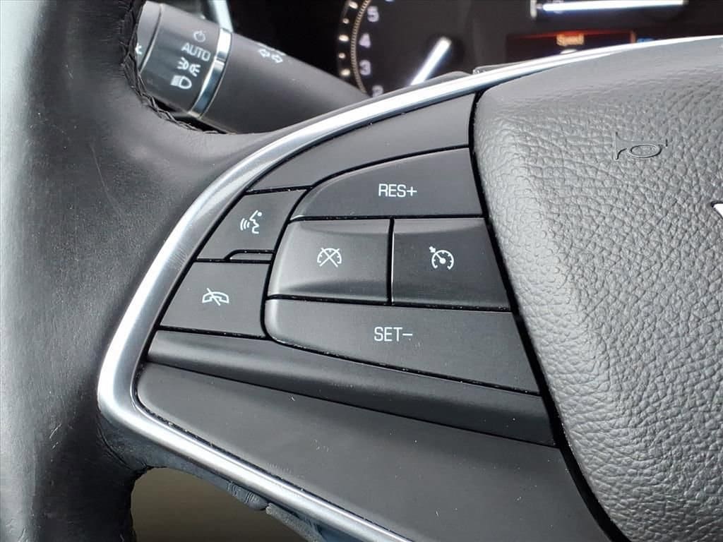 Thumbnail: 2017 Cadillac XT5 - 22