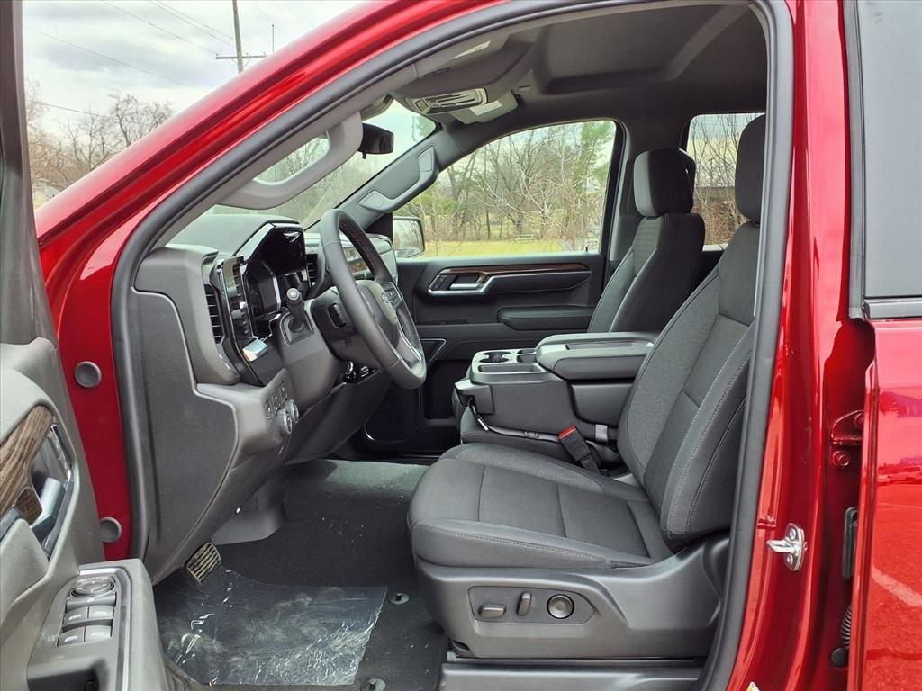 Thumbnail: 2026 Chevrolet Silverado 1500 - 12