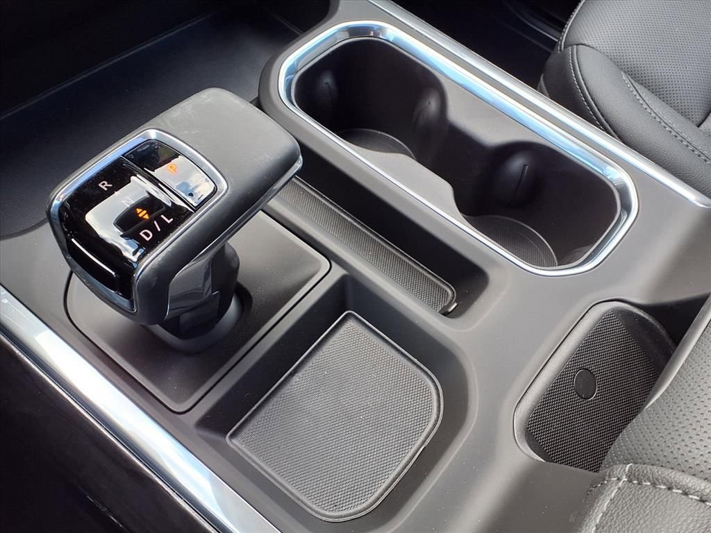 Thumbnail: 2026 Chevrolet Silverado 1500 - 20