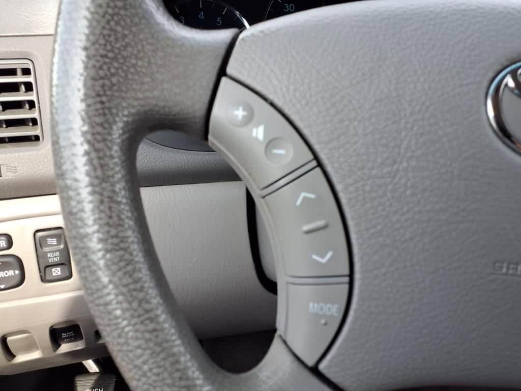 Thumbnail: 2008 Toyota Sienna - 24