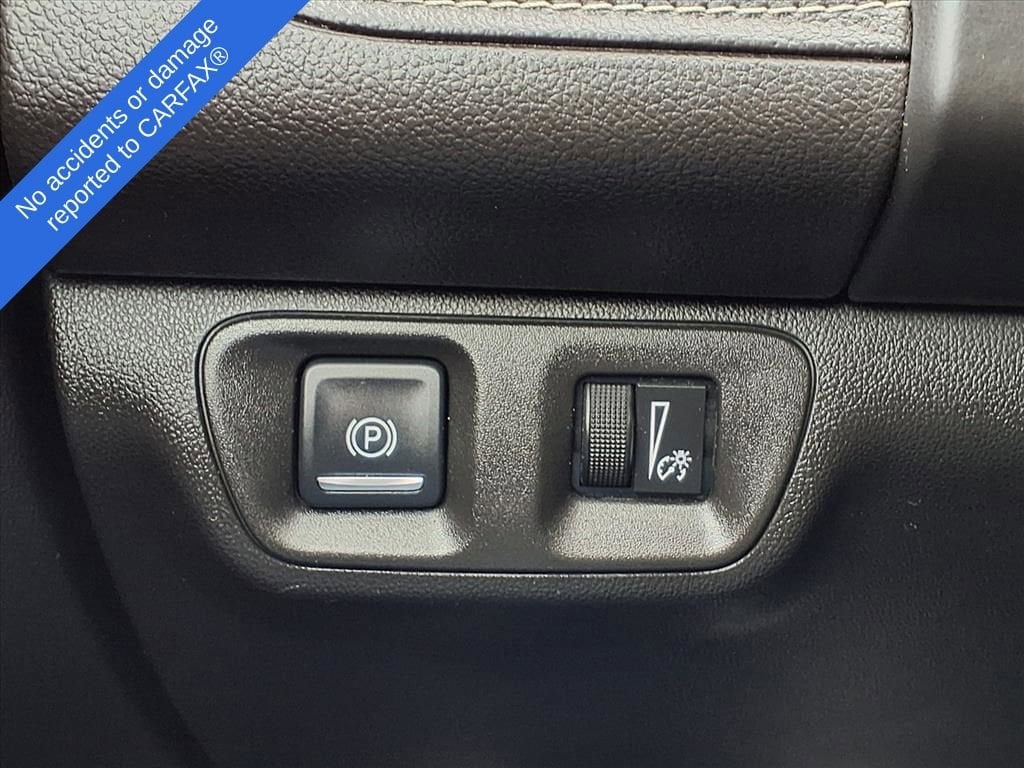 Thumbnail: 2017 GMC Acadia - 29