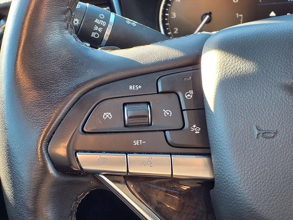 Thumbnail: 2022 Cadillac XT6 - 26