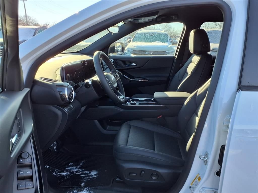 Thumbnail: 2026 Chevrolet Equinox - 13