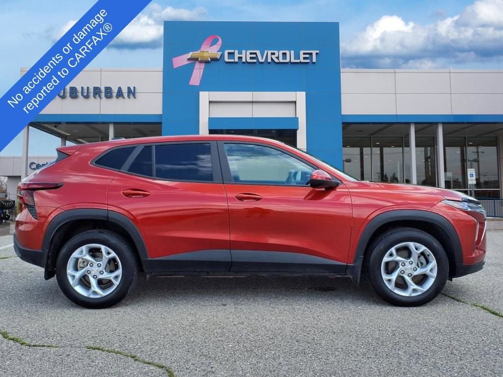 Thumbnail: 2024 Chevrolet Trax - 4