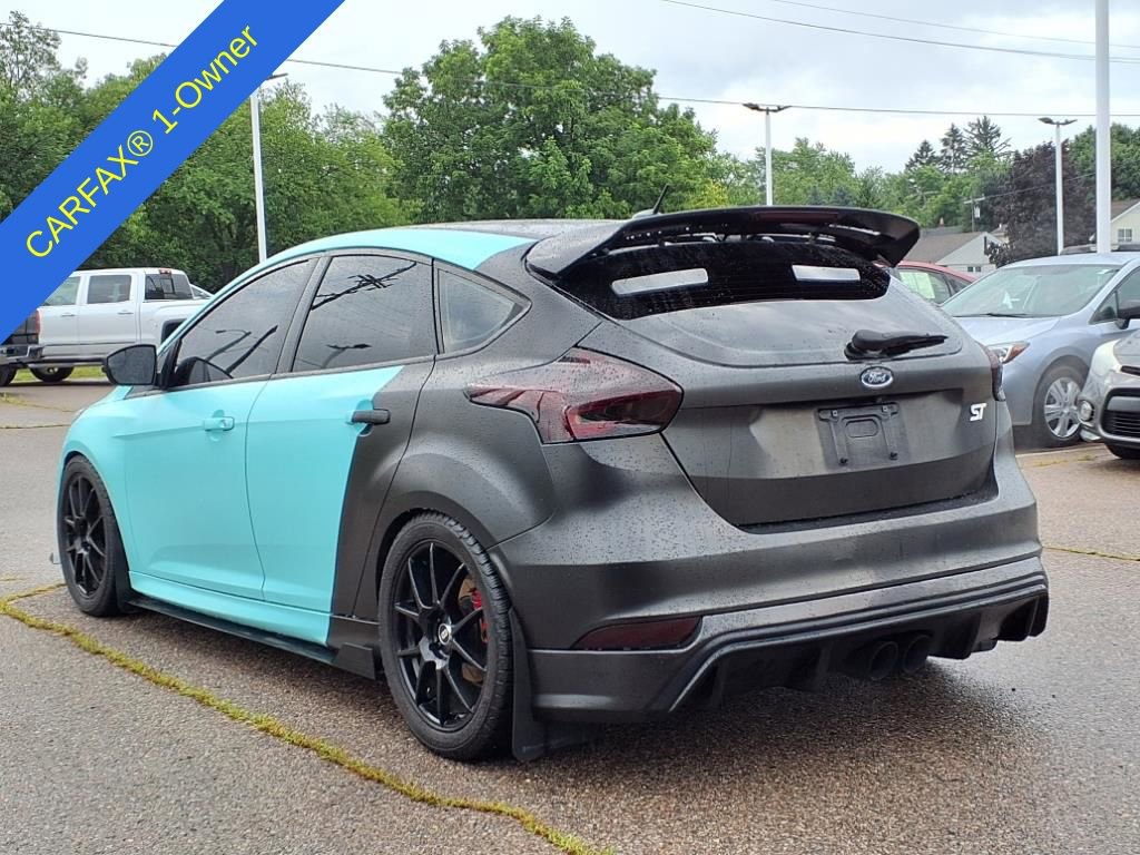 Thumbnail: 2015 Ford Focus - 8