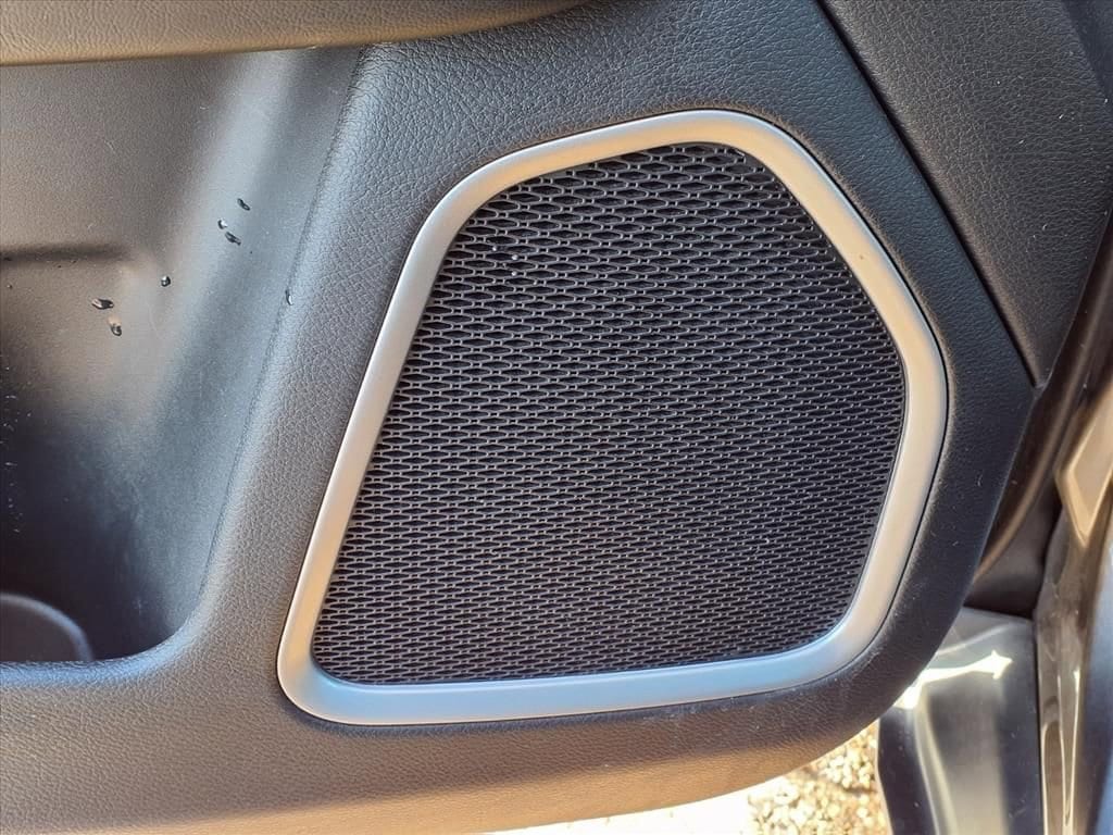 Thumbnail: 2020 Jeep Compass - 16