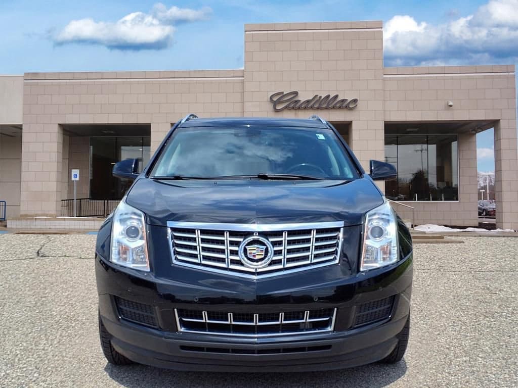 Used 2016 Cadillac SRX Luxury Collection with VIN 3GYFNBE30GS587470 for sale in Ann Arbor, MI