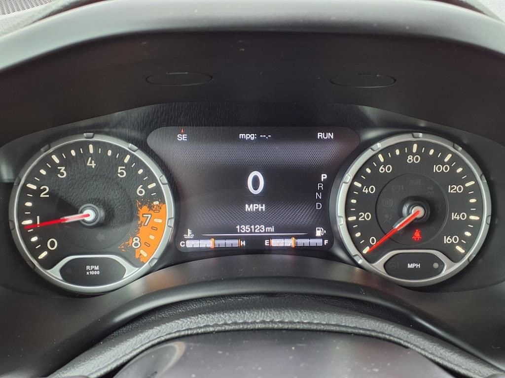 Thumbnail: 2017 Jeep Renegade - 19