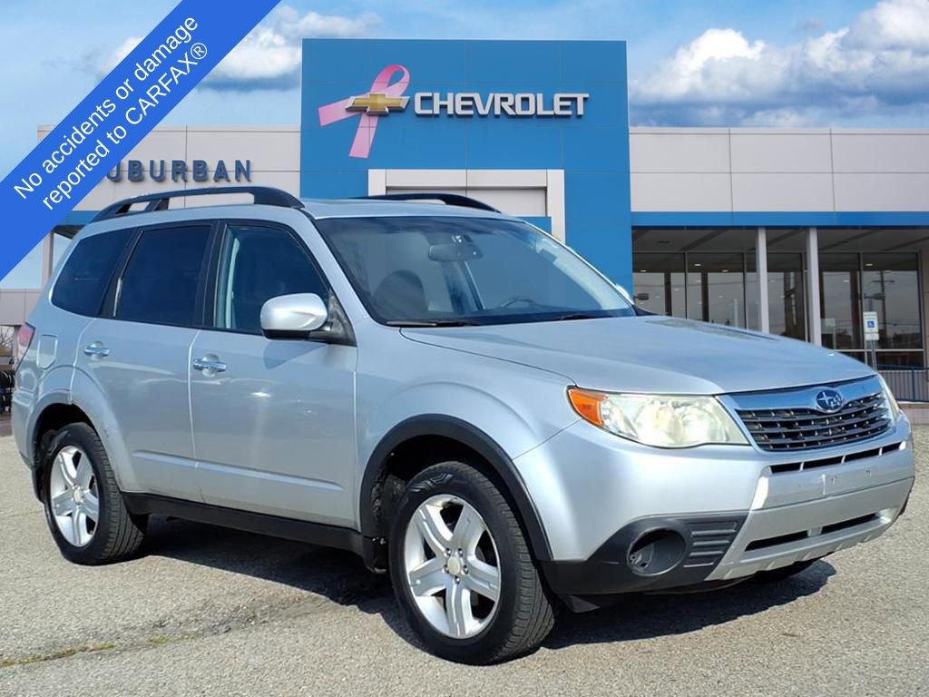 2010 Subaru Forester 2.5X Premium photo 3