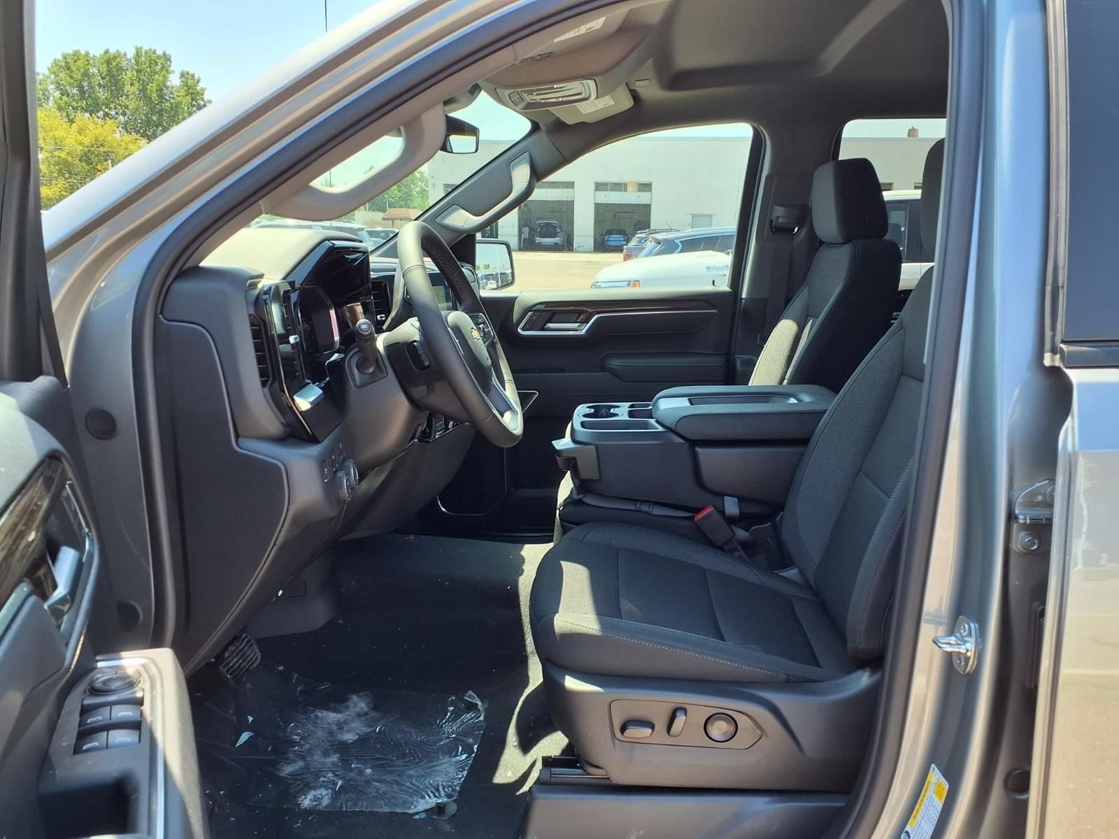 2026 Chevrolet Silverado 1500 LT - Photo 13