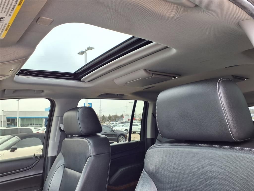 Thumbnail: 2017 Chevrolet Suburban - 19