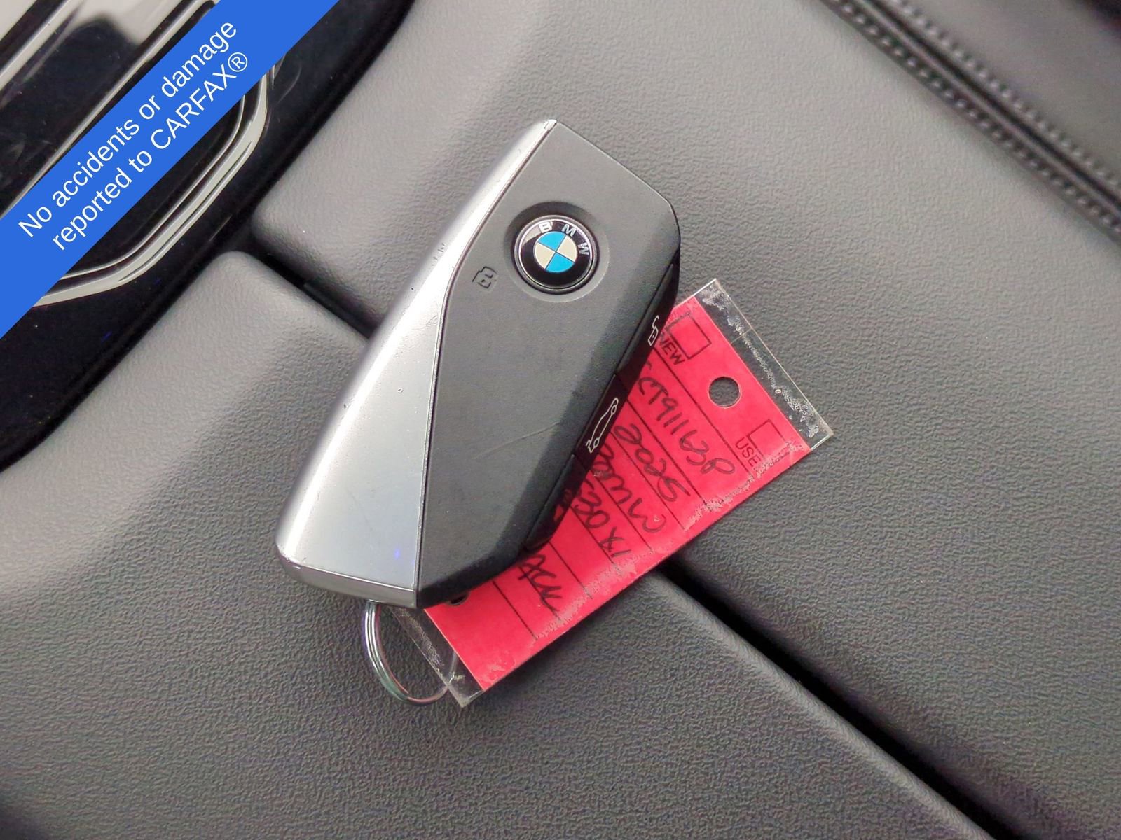 Thumbnail: 2025 BMW 5 Series - 39