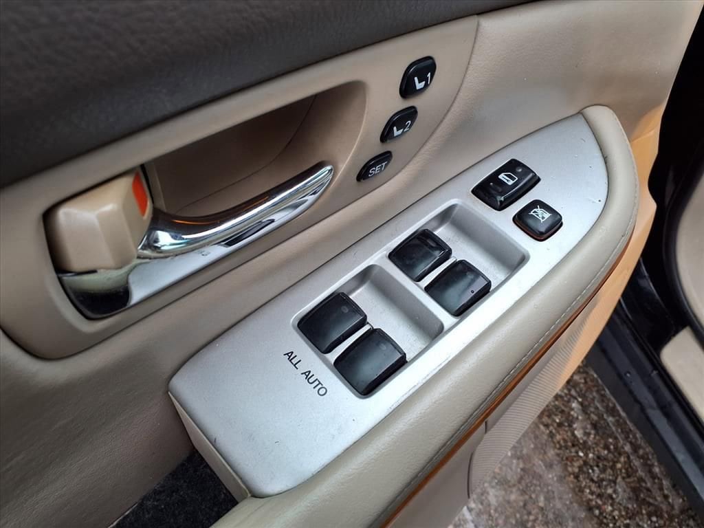 Thumbnail: 2004 Lexus RX - 15