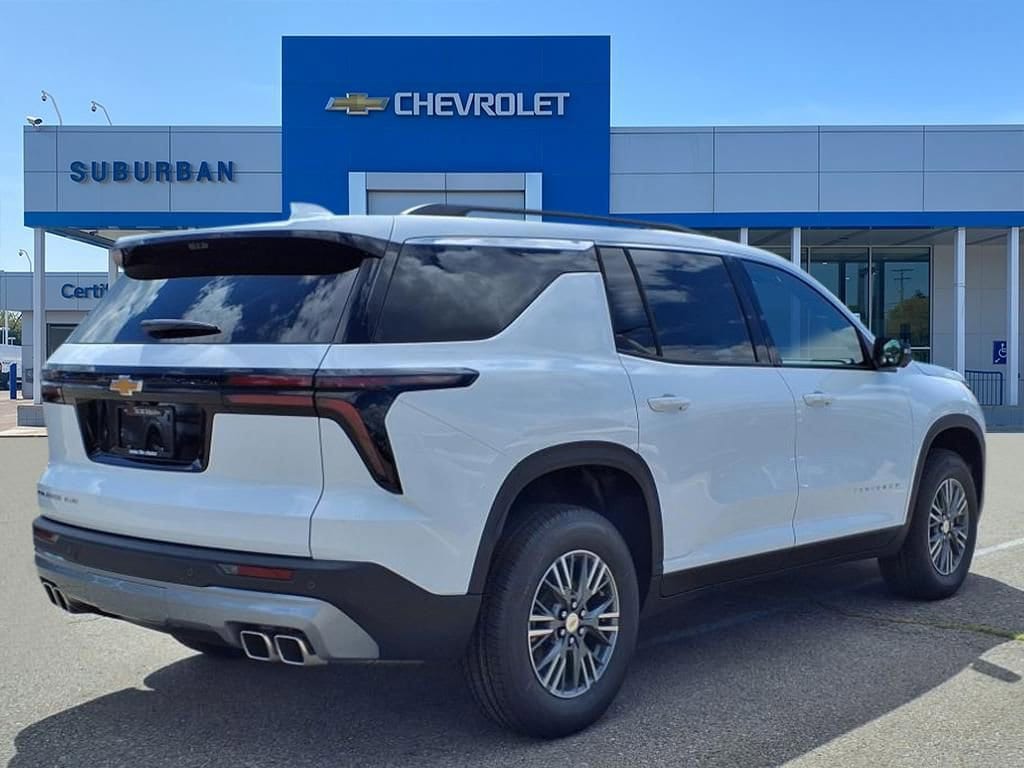 Thumbnail: 2026 Chevrolet Traverse - 4