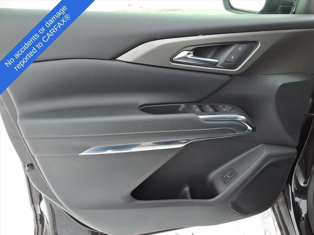 Thumbnail: 2025 Chevrolet Traverse - 16