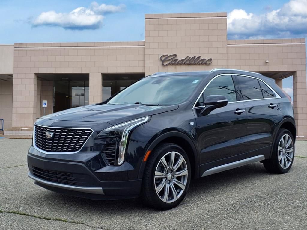 Thumbnail: 2023 Cadillac XT4 - 1