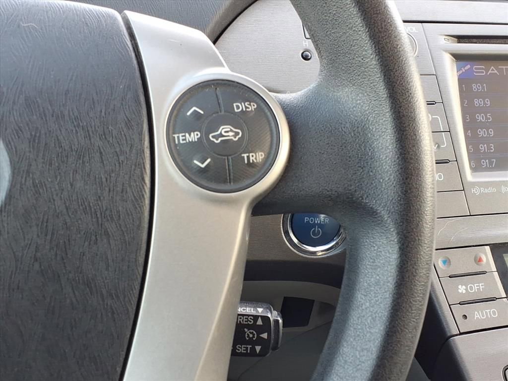 Thumbnail: 2013 Toyota Prius - 26