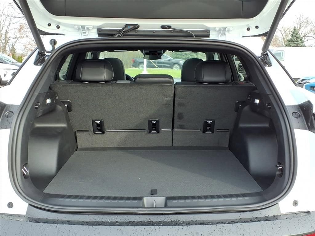 Thumbnail: 2026 Chevrolet Blazer EV - 8