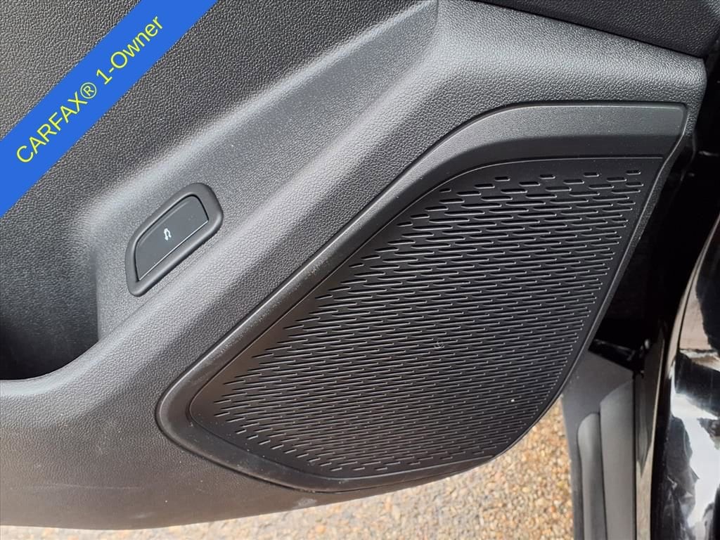 Thumbnail: 2025 Chevrolet Traverse - 16