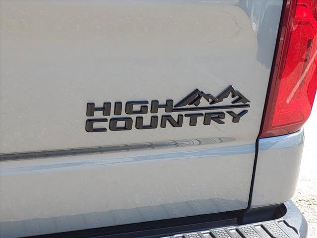 2024 Chevrolet Silverado 1500 High Country 8