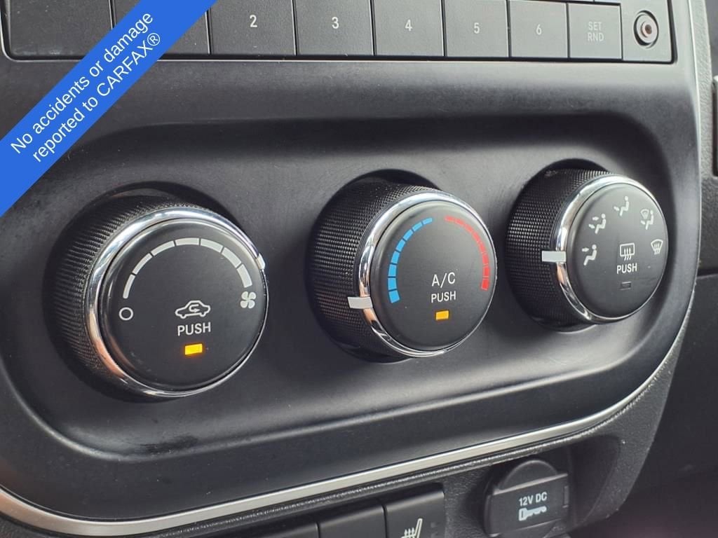 Thumbnail: 2015 Jeep Compass - 25