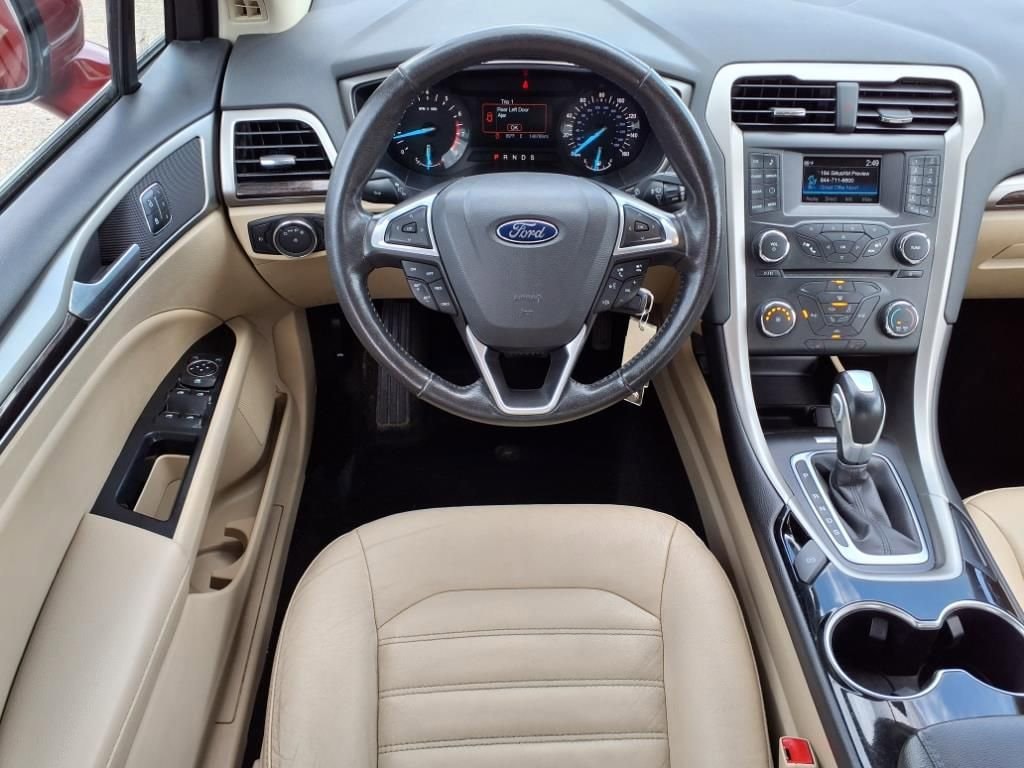 Thumbnail: 2014 Ford Fusion - 10