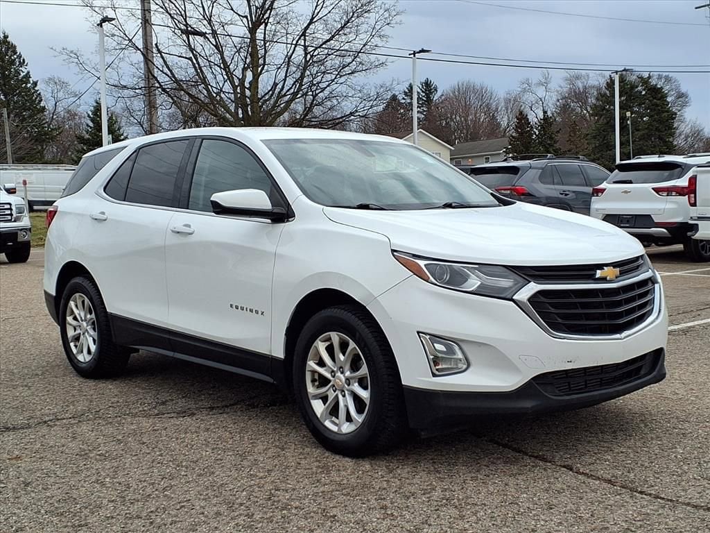 Thumbnail: 2018 Chevrolet Equinox - 3