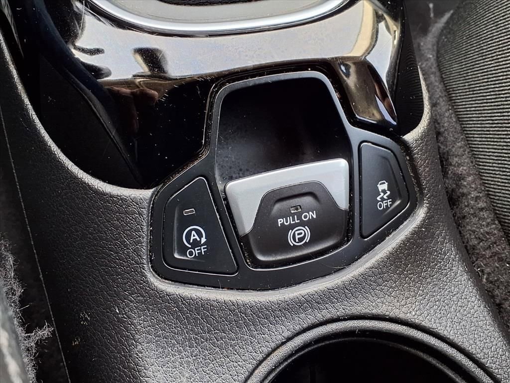 Thumbnail: 2018 Jeep Compass - 24