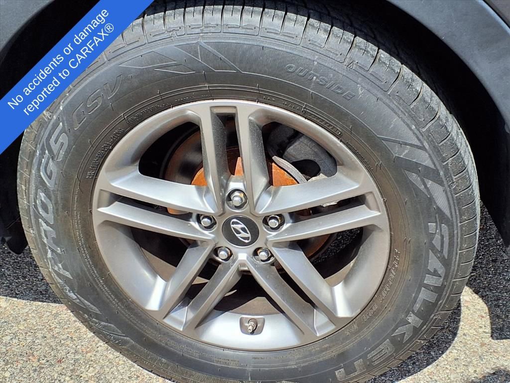 Thumbnail: 2017 Hyundai Santa Fe - 9