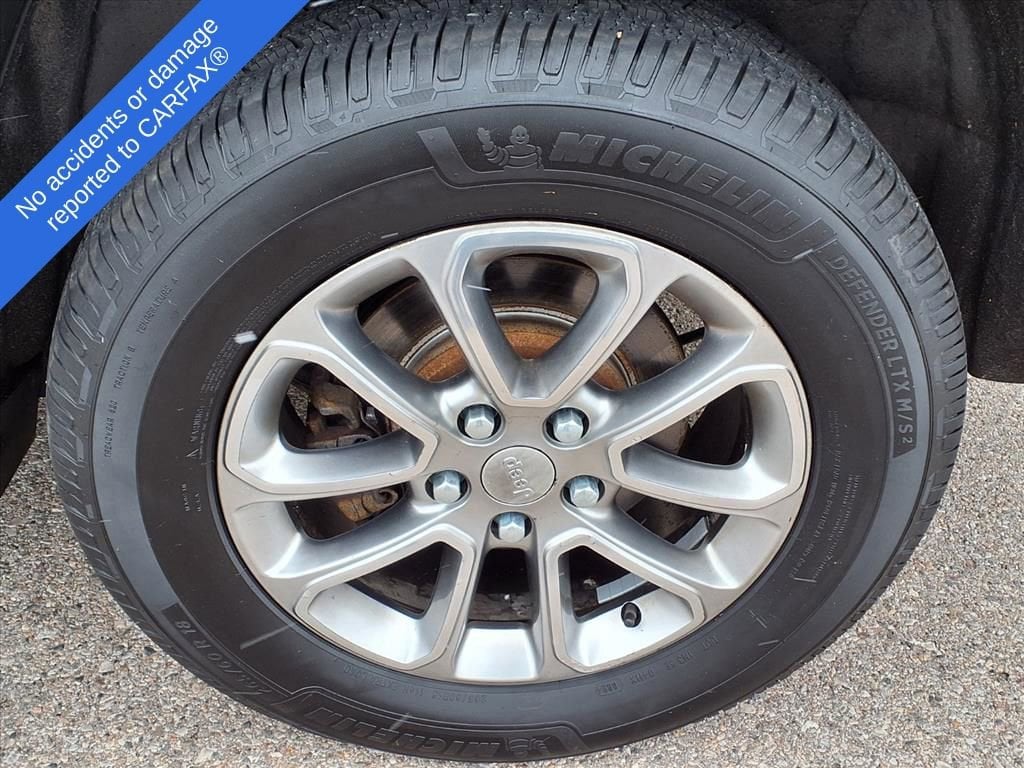 Thumbnail: 2015 Jeep Grand Cherokee - 9