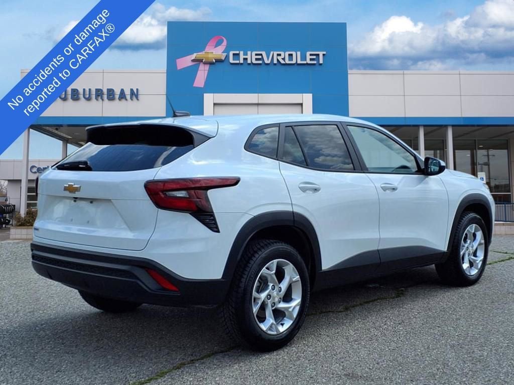 Thumbnail: 2024 Chevrolet Trax - 5