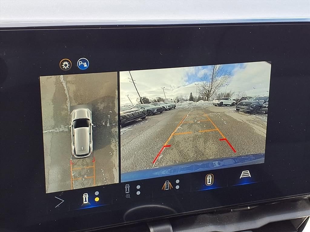 Thumbnail: 2026 Chevrolet Equinox - 18