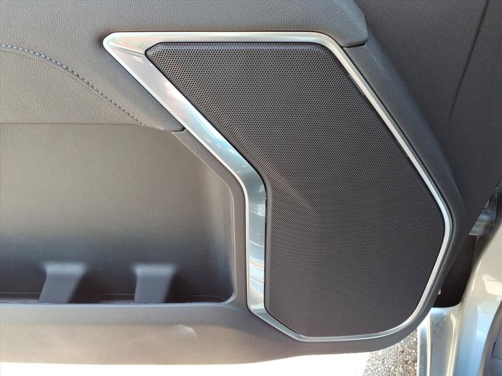 Thumbnail: 2026 Chevrolet Silverado 1500 - 13