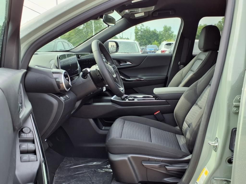 Thumbnail: 2026 Chevrolet Equinox - 13