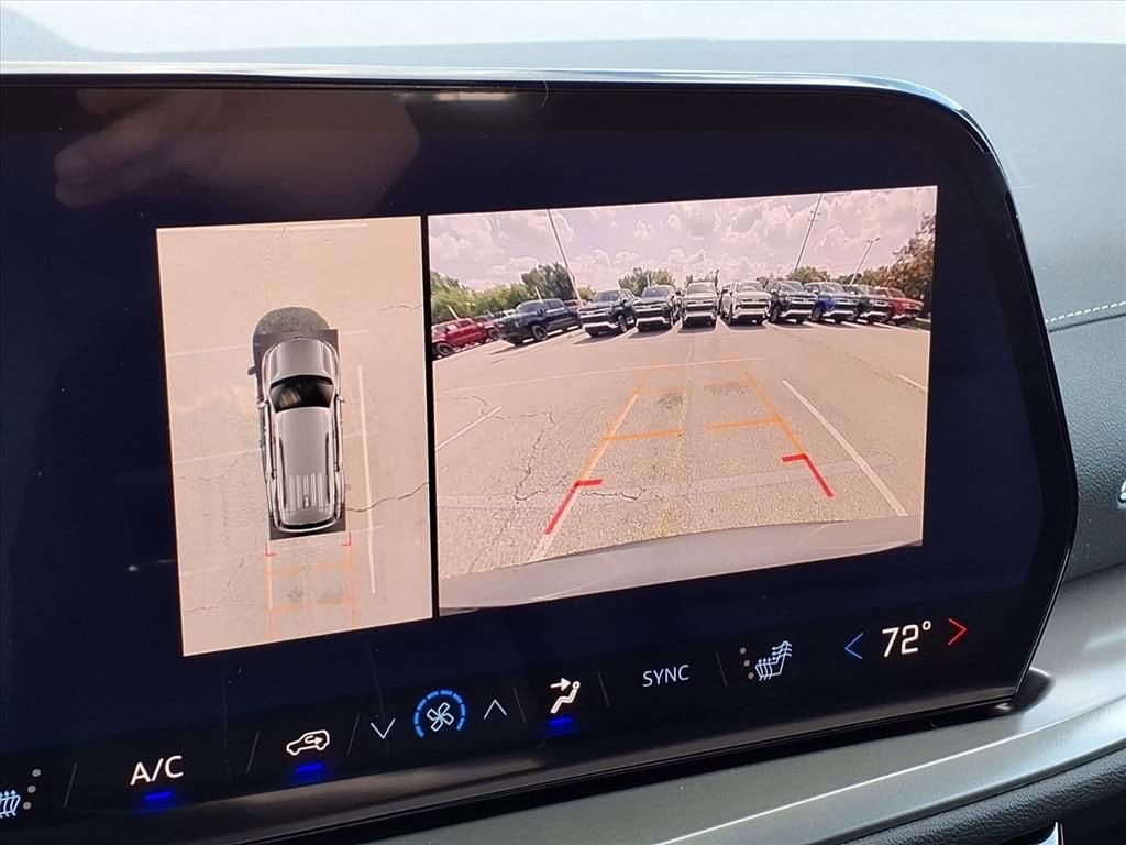 Thumbnail: 2026 Chevrolet Traverse - 21