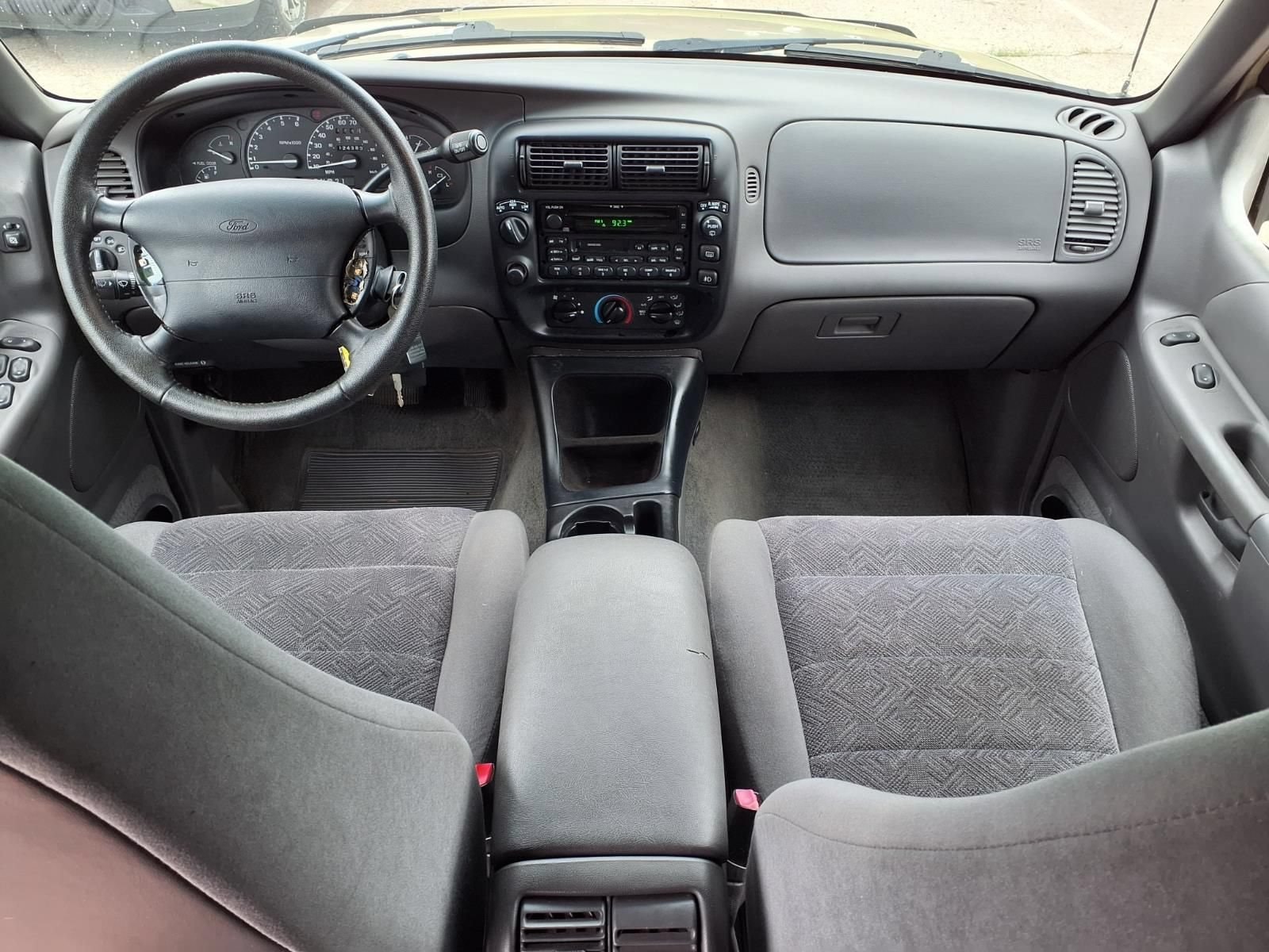 Thumbnail: 2001 Ford Explorer - 12
