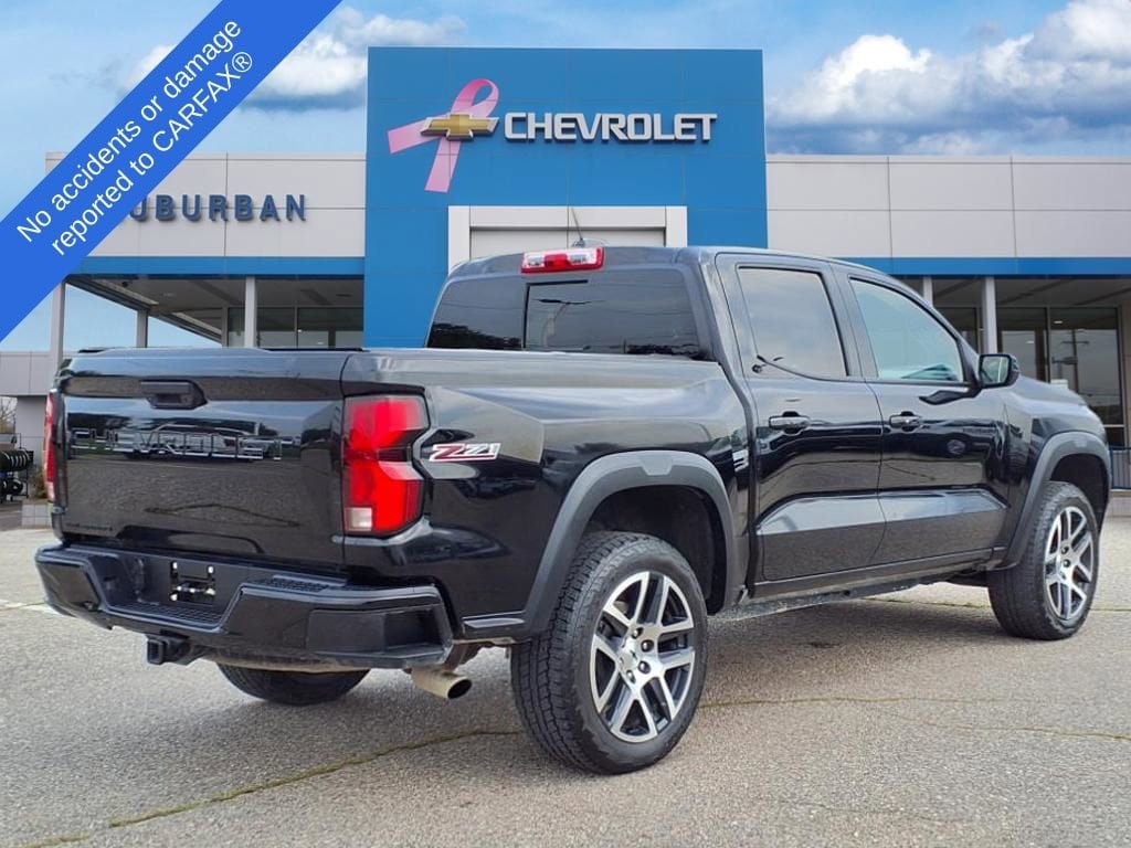 Thumbnail: 2023 Chevrolet Colorado - 5