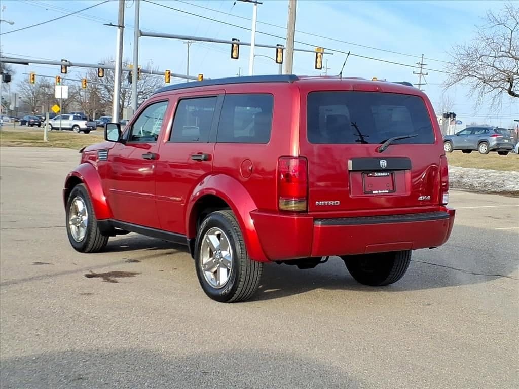 Thumbnail: 2008 Dodge Nitro - 7