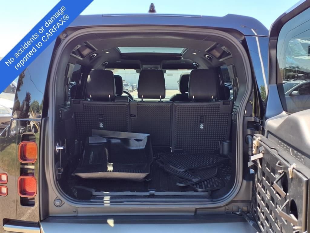 Thumbnail: 2021 Land Rover Defender - 11