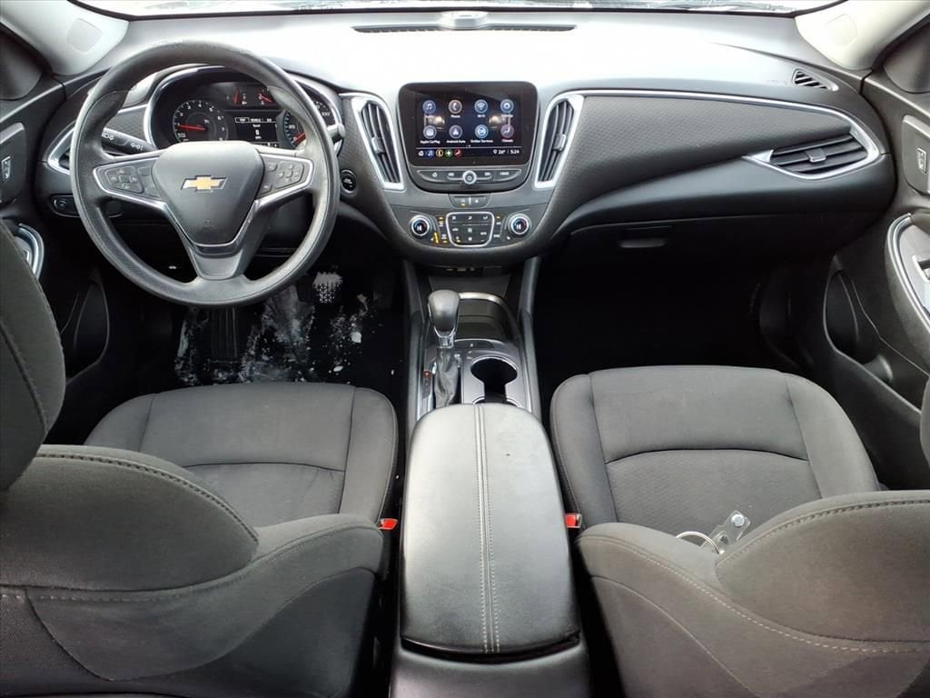 Thumbnail: 2021 Chevrolet Malibu - 10