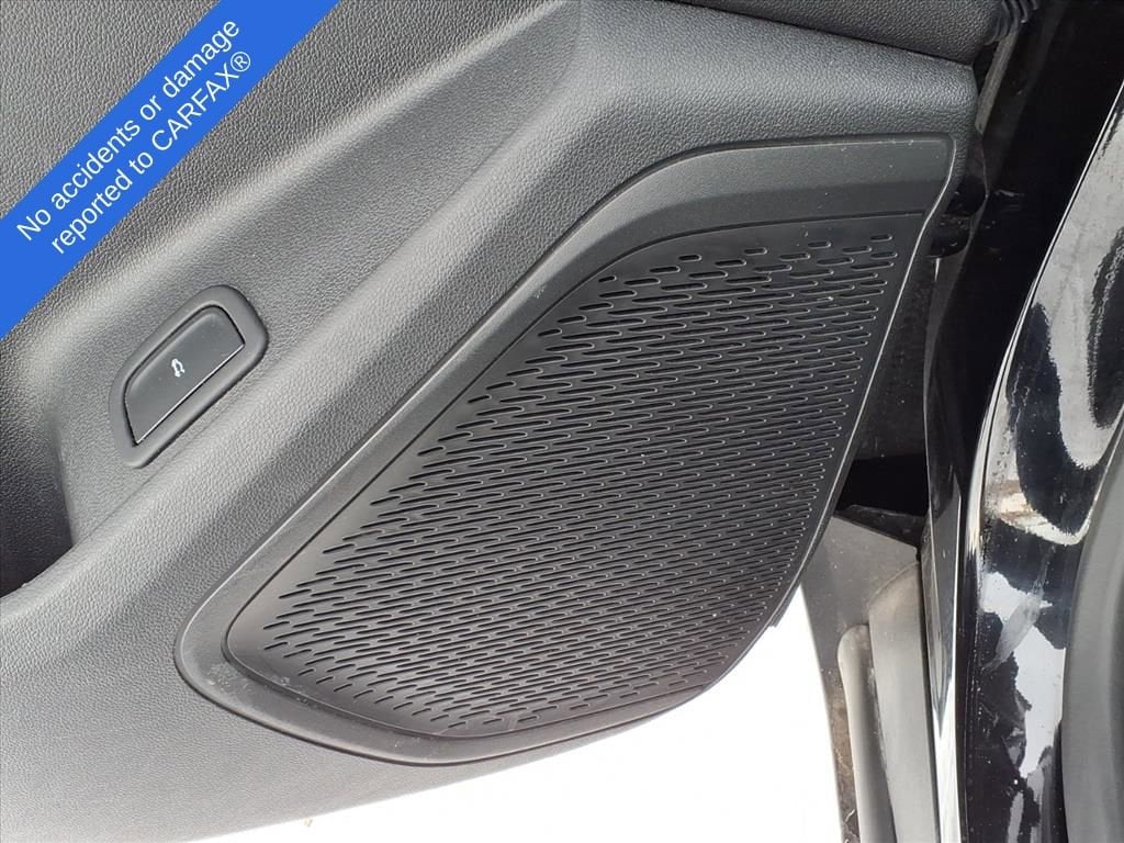 Thumbnail: 2025 Chevrolet Traverse - 18