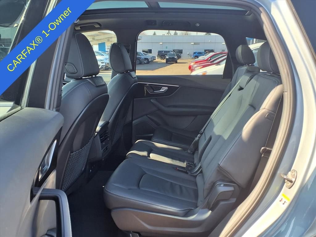 Thumbnail: 2025 Audi Q7 - 12