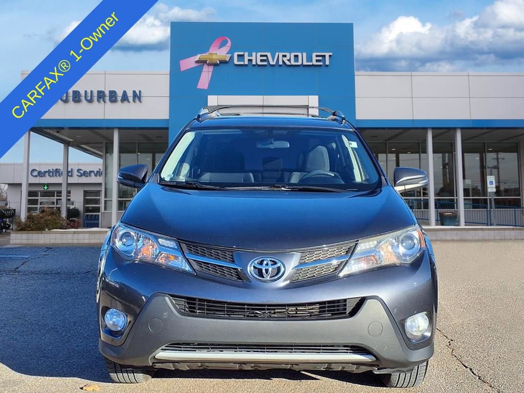 2013 Toyota RAV4 XLE photo 2