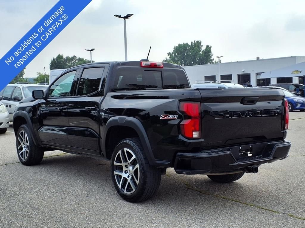 Thumbnail: 2023 Chevrolet Colorado - 8