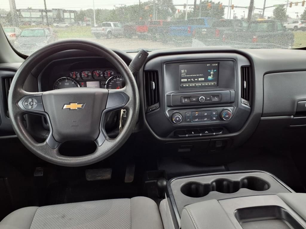 Thumbnail: 2018 Chevrolet Silverado 1500 - 10