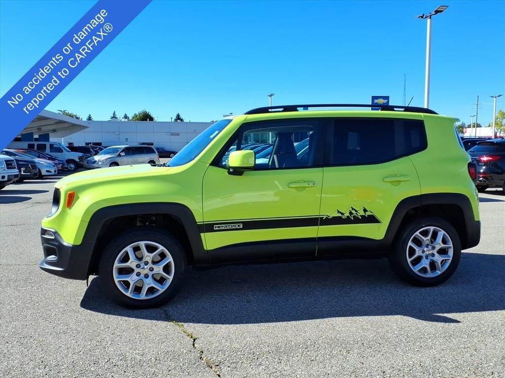 Thumbnail: 2017 Jeep Renegade - 9