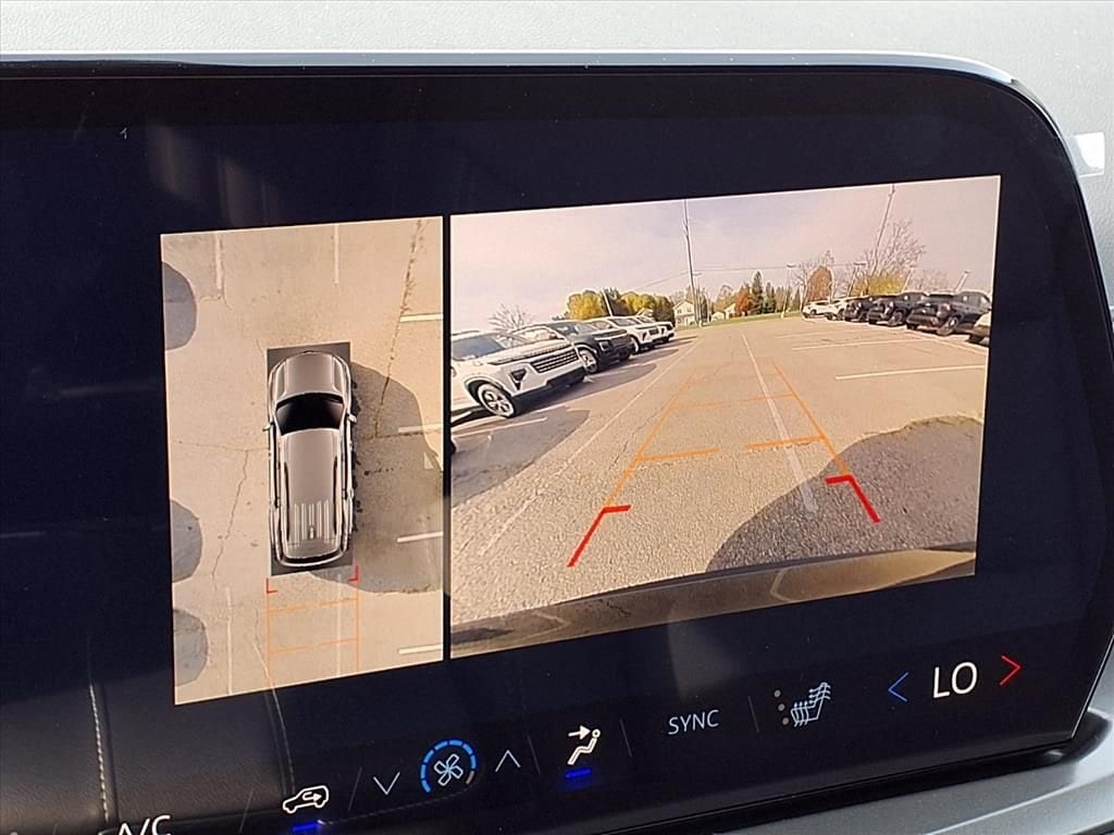 Thumbnail: 2026 Chevrolet Traverse - 19