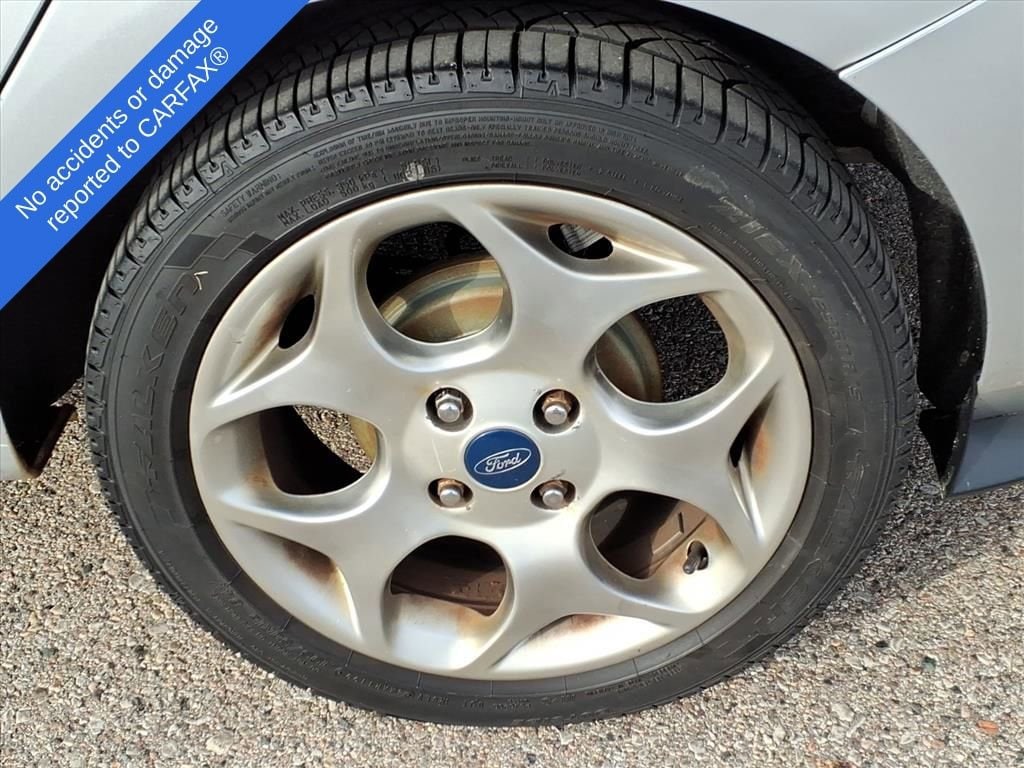 Thumbnail: 2011 Ford Fiesta - 10